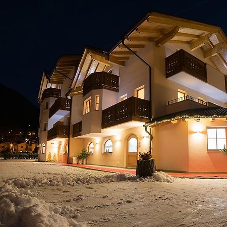 Hotel Garni Paradisi - Wellness & Spa Mezzano Buitenkant foto