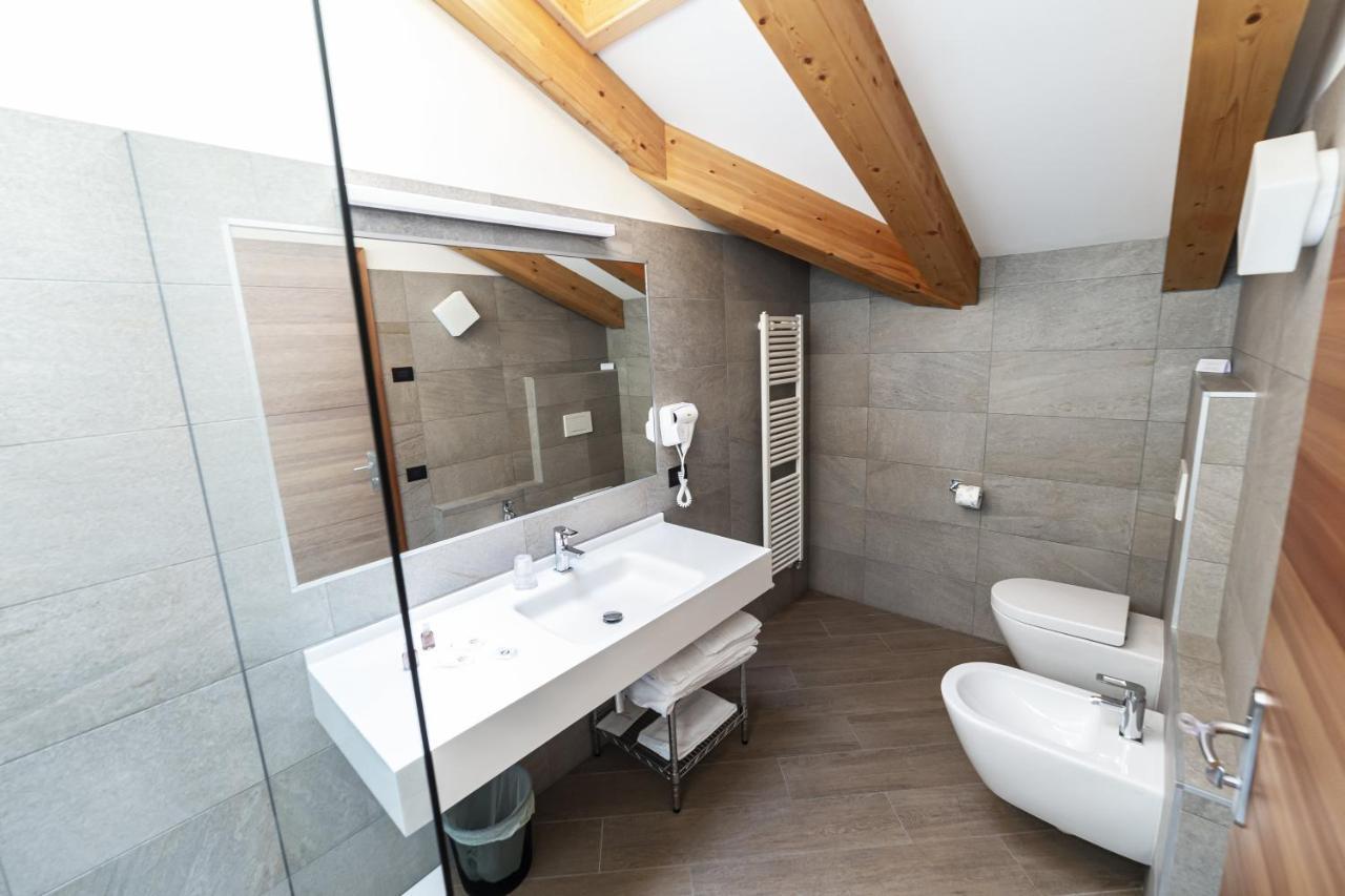 Hotel Garni Paradisi - Wellness & Spa Mezzano Buitenkant foto
