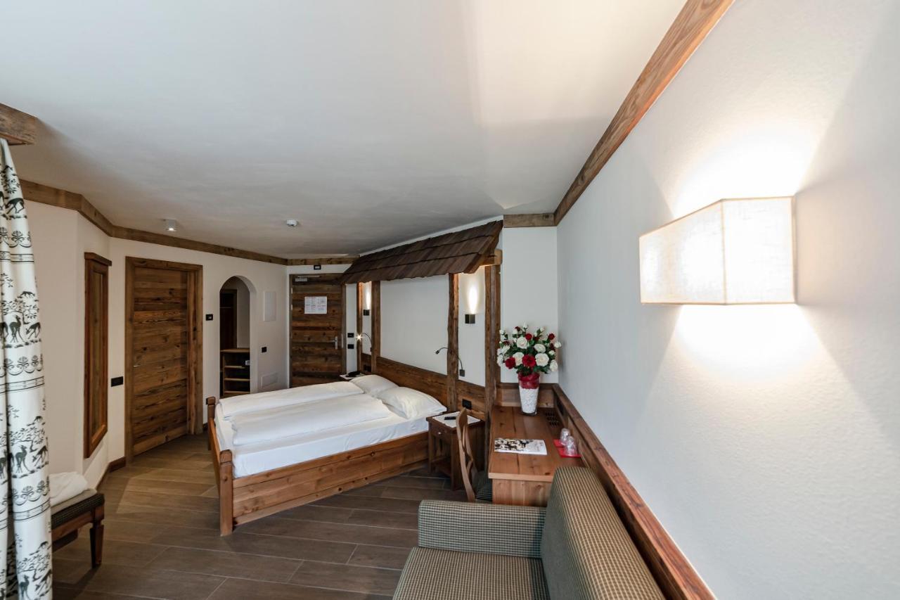 Hotel Garni Paradisi - Wellness & Spa Mezzano Buitenkant foto