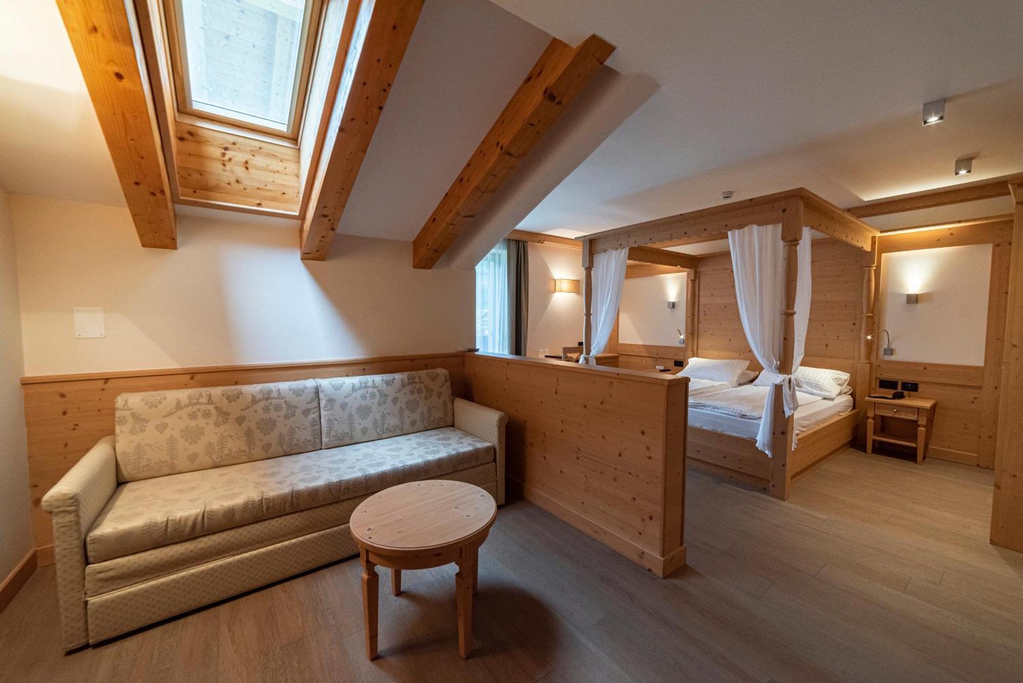 Hotel Garni Paradisi - Wellness & Spa Mezzano Buitenkant foto