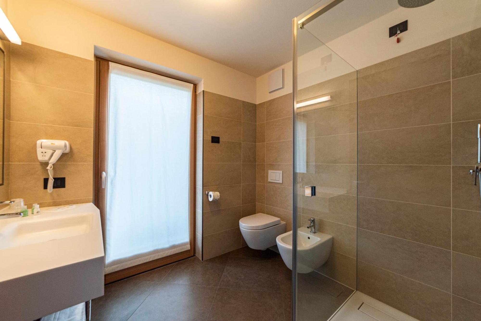 Hotel Garni Paradisi - Wellness & Spa Mezzano Buitenkant foto