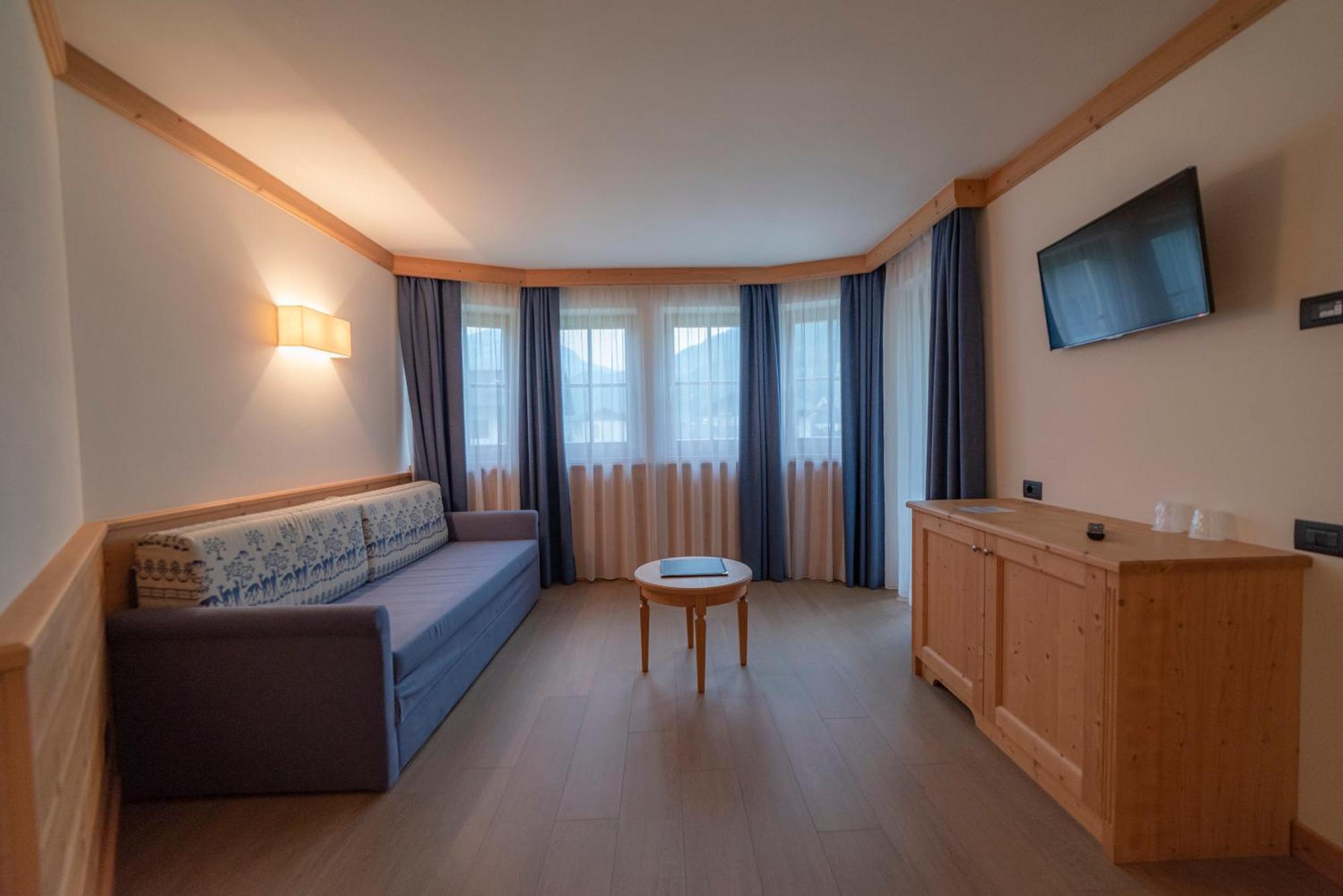 Hotel Garni Paradisi - Wellness & Spa Mezzano Buitenkant foto