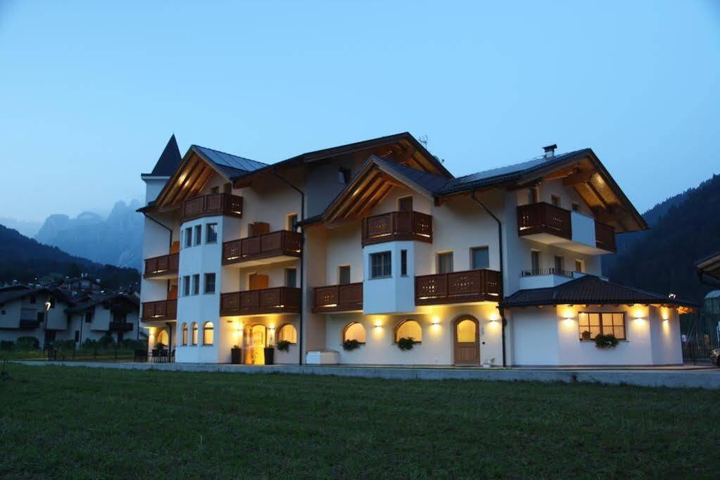 Hotel Garni Paradisi - Wellness & Spa Mezzano Buitenkant foto